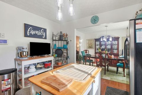 Tiny photo for 6605 Hancock Court, Reynoldsburg, OH 43068 (MLS # 225039686)