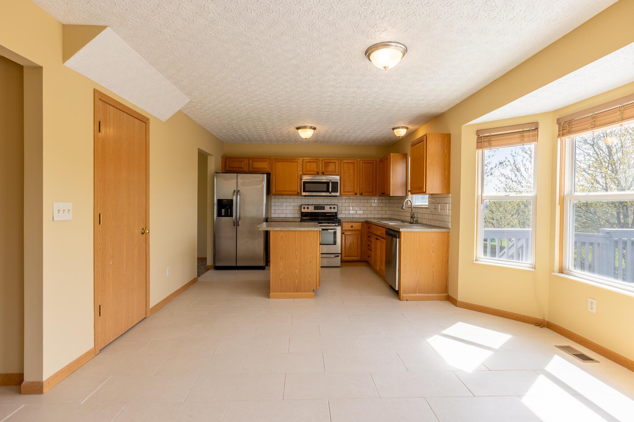 4253 Nafzger Drive, Columbus, Ohio image 15