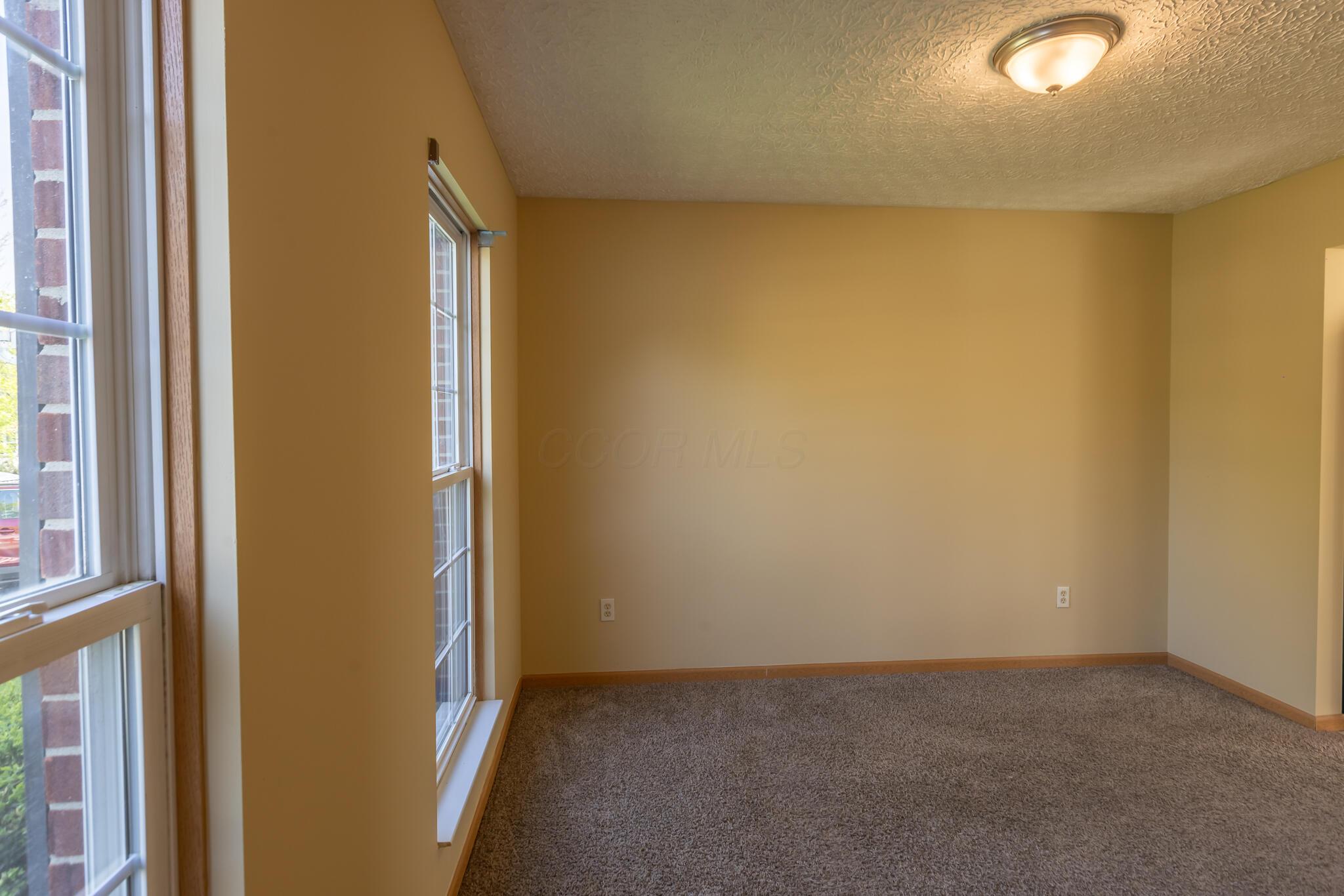 4253 Nafzger Drive, Columbus, Ohio image 28