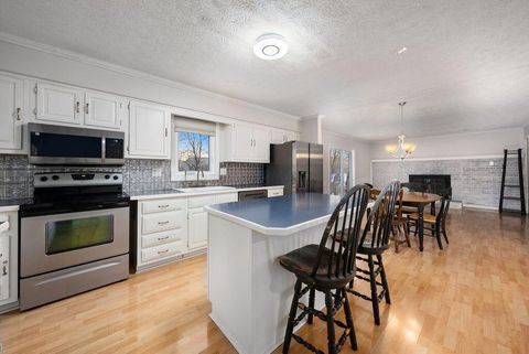 Tiny photo for 7562 Wilbur Road, New Albany, OH 43054 (MLS # 226002401)