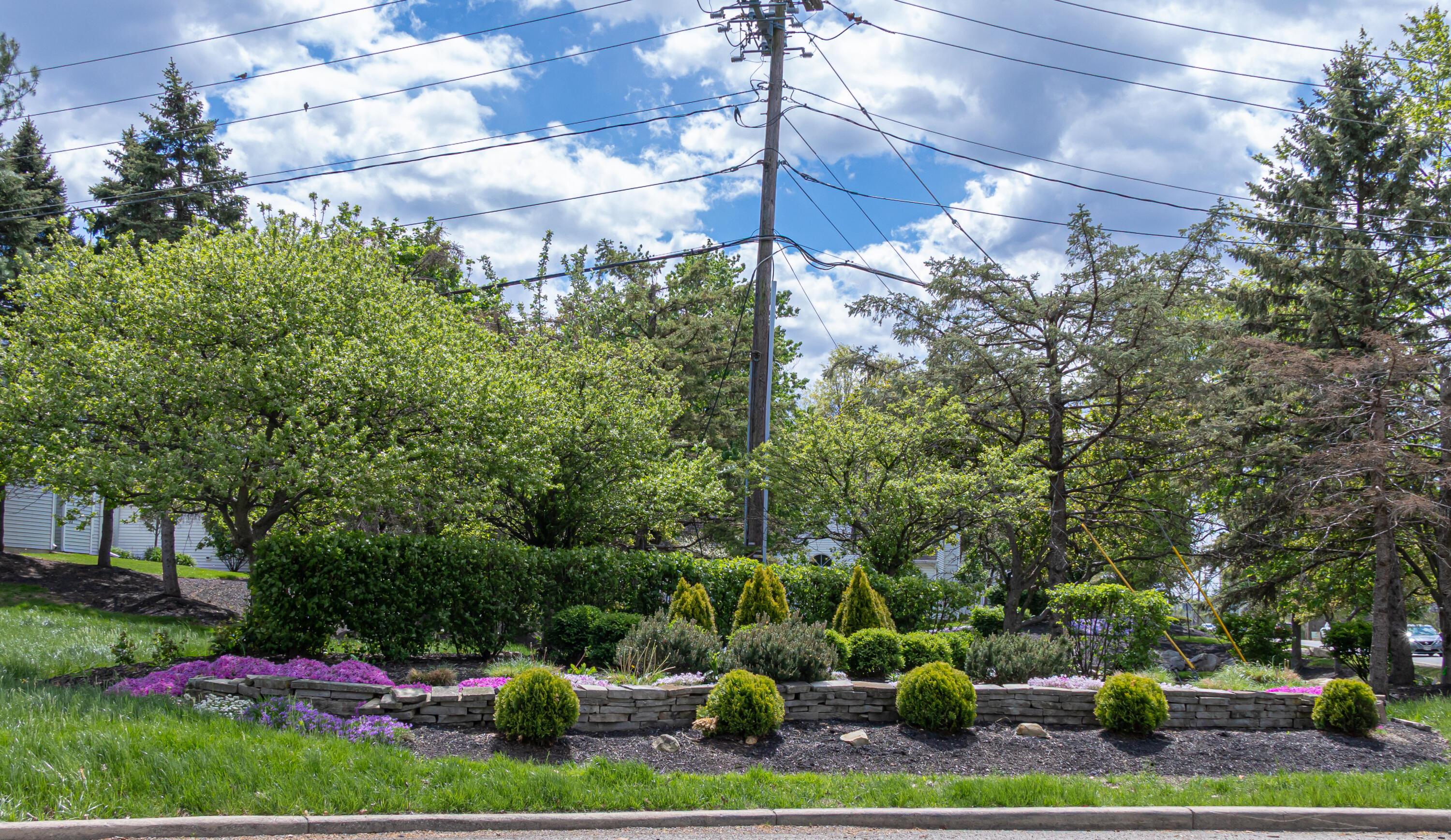 6168 Stornoway Drive S