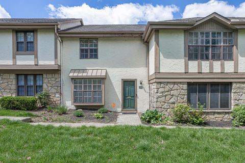 Photo of 6168 Stornoway Drive S, Columbus, OH 43213 (MLS # 226014249)