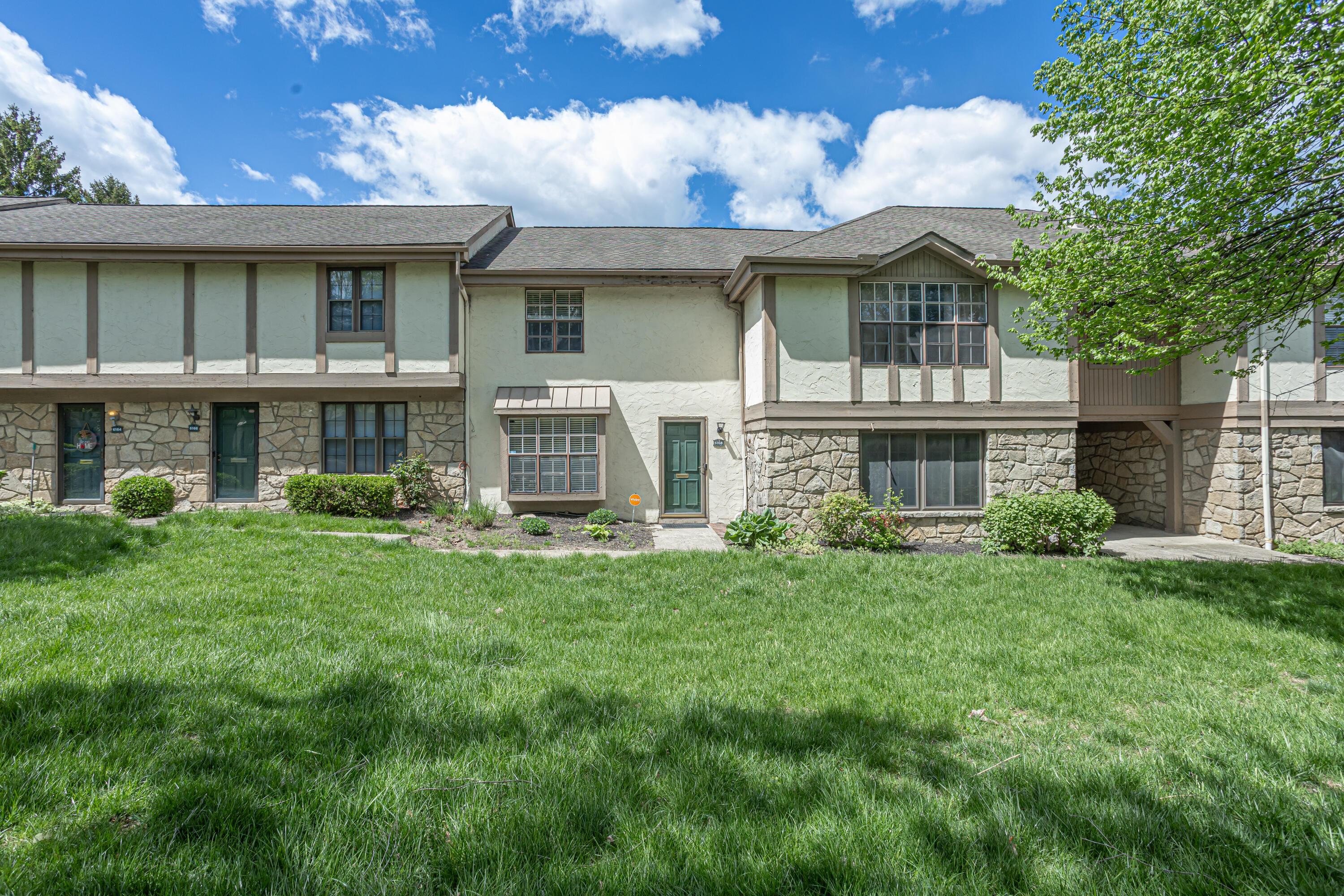 6168 Stornoway Drive S