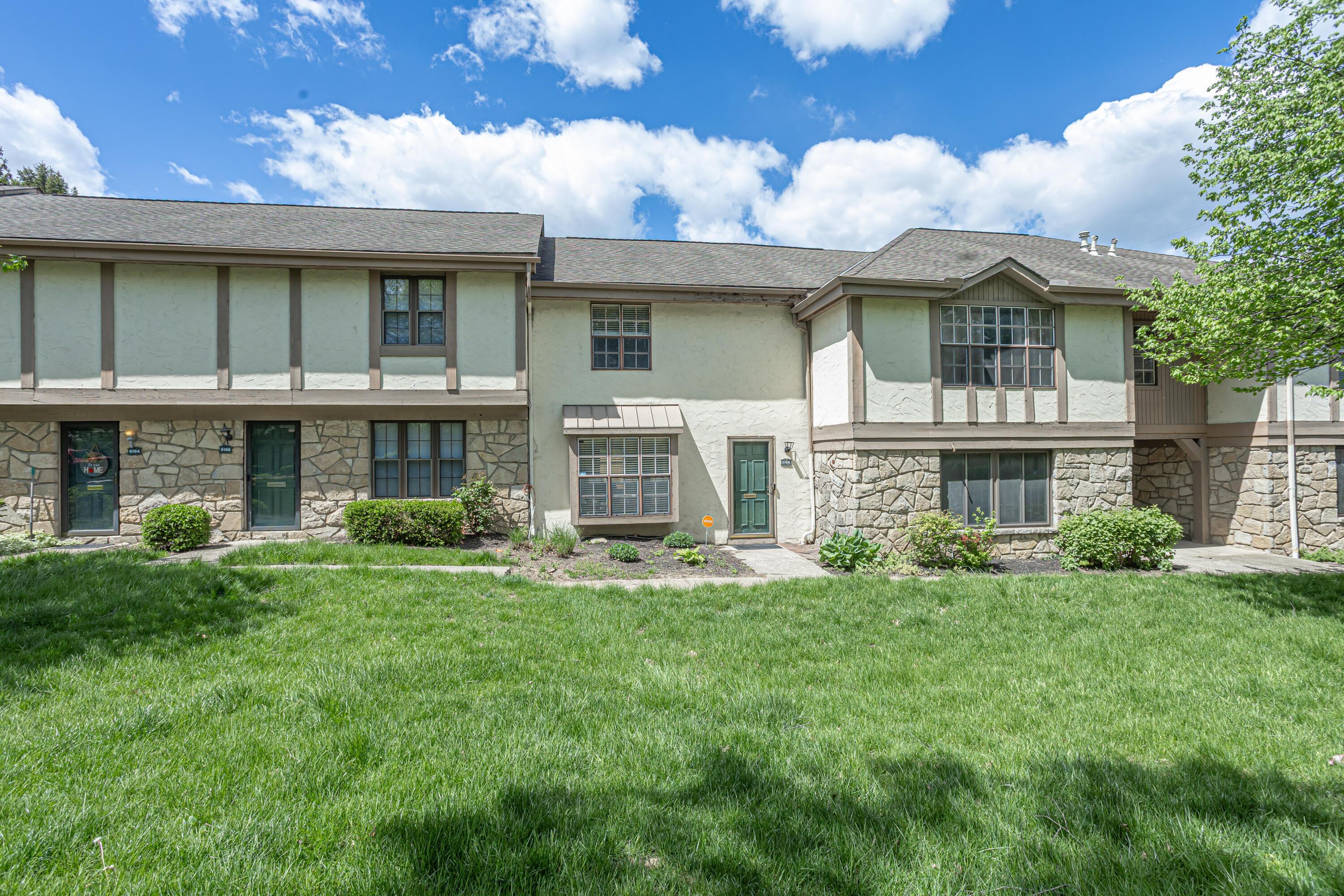 6168 Stornoway Drive S