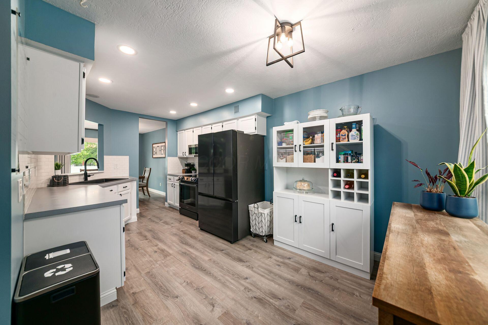5536 Forest Glen Drive