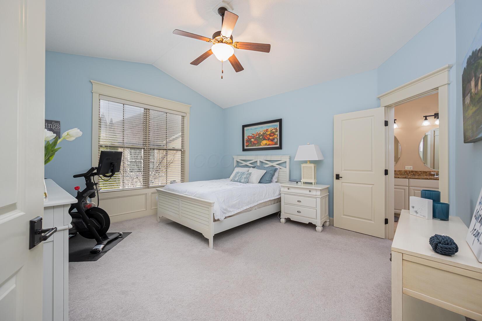 3760 Foresta Grand Drive, Powell, Ohio image 17