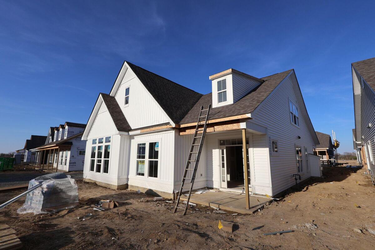 4514 Nonius Drive, Hilliard, Ohio image 1