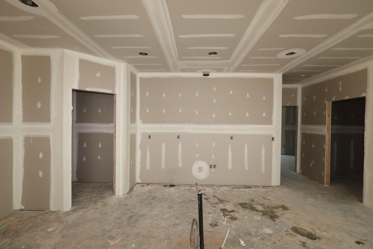 4514 Nonius Drive, Hilliard, Ohio image 3