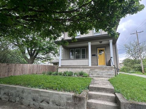 Photo of 982 Olmstead Avenue, Columbus, OH 43201 (MLS # 226015014)