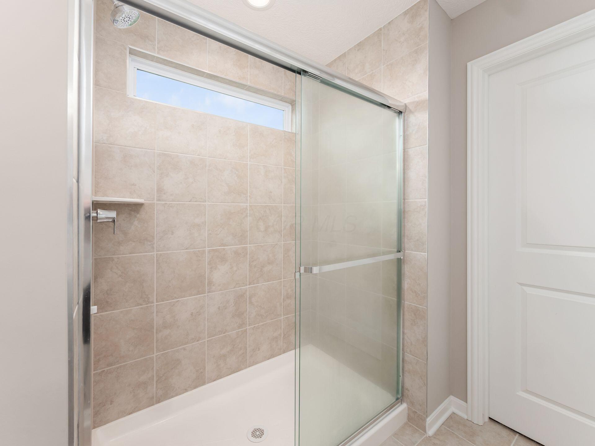 328 Sage Hill Drive, Lewis Center, Ohio image 33