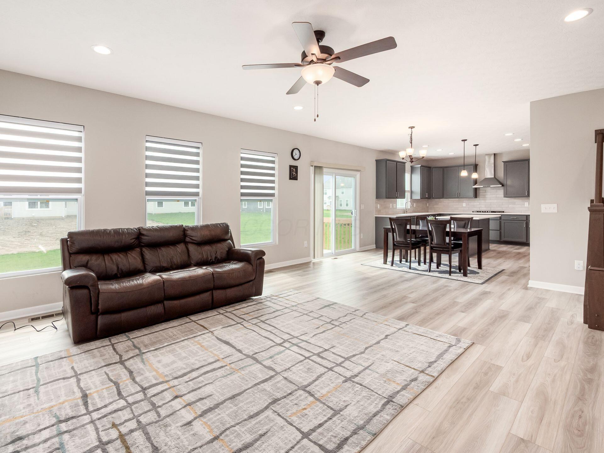 328 Sage Hill Drive, Lewis Center, Ohio image 16