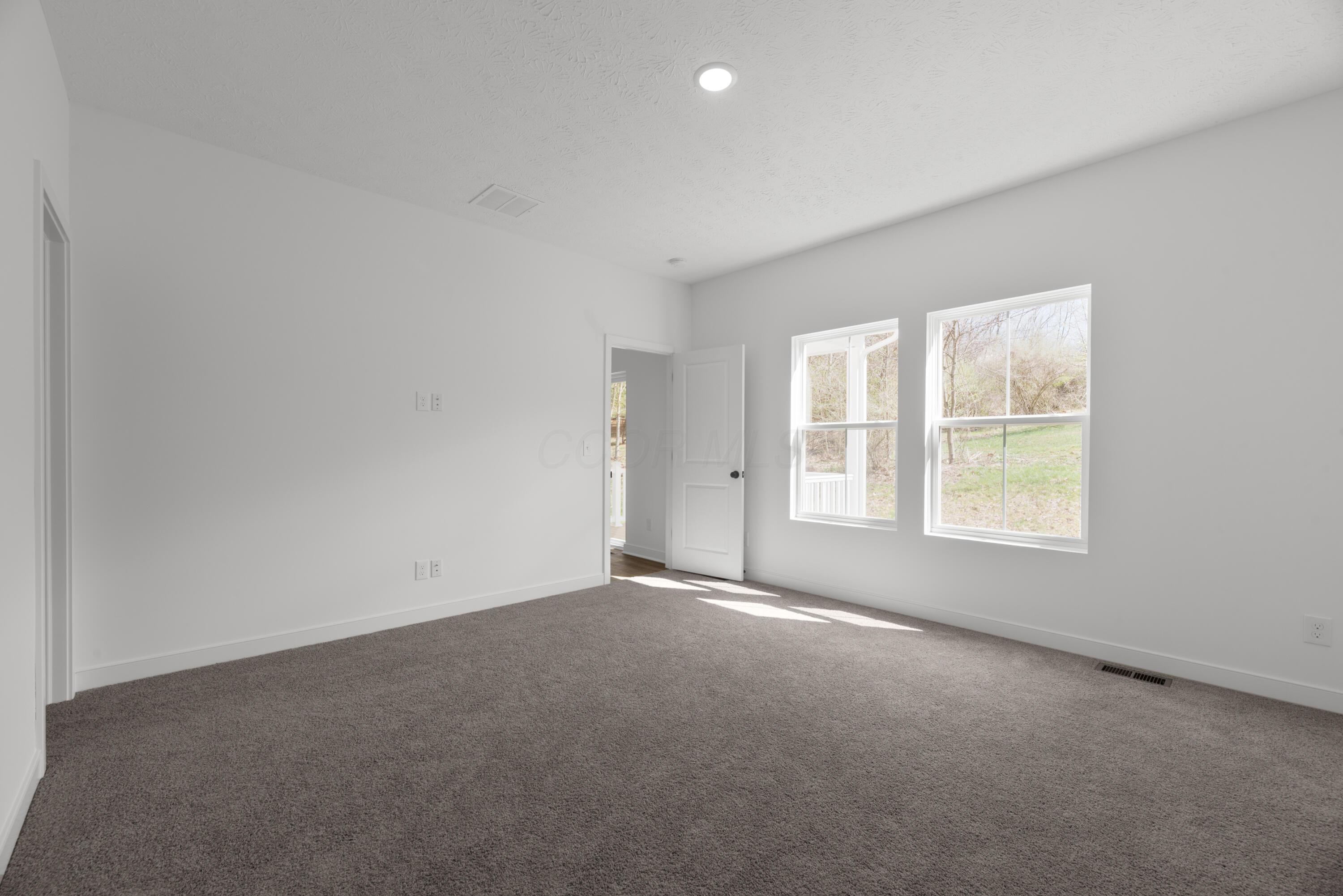 3062 Apple Valley Drive, Howard, Ohio image 18