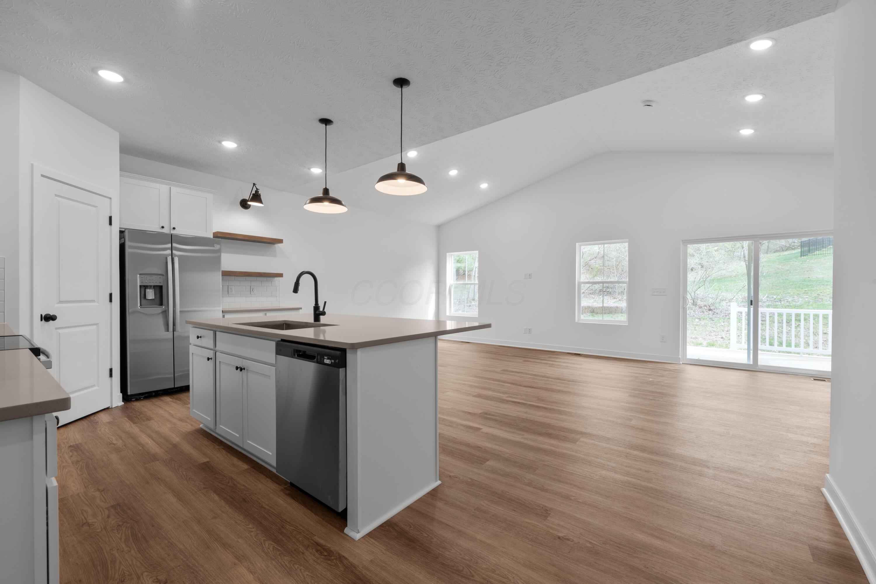 3062 Apple Valley Drive, Howard, Ohio image 14