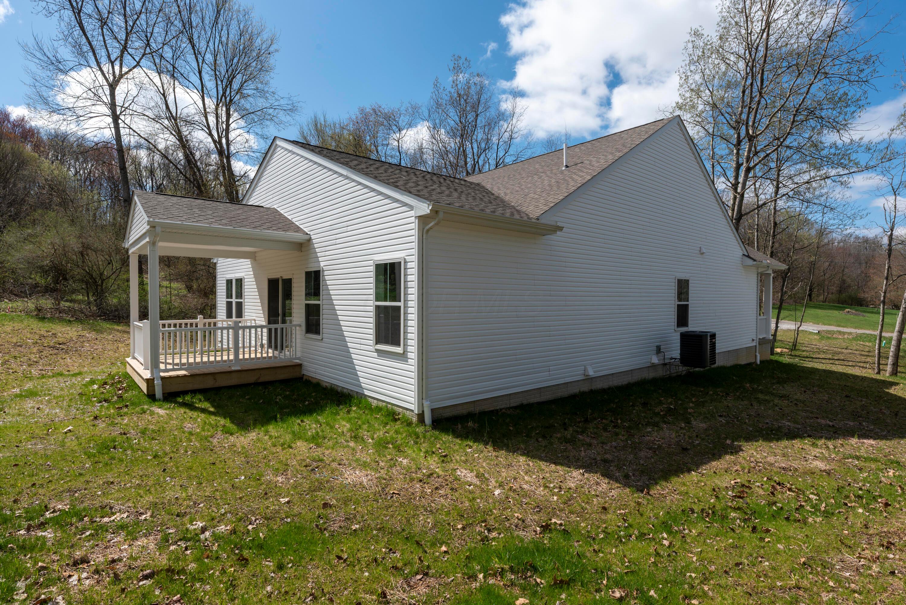 3062 Apple Valley Drive, Howard, Ohio image 38