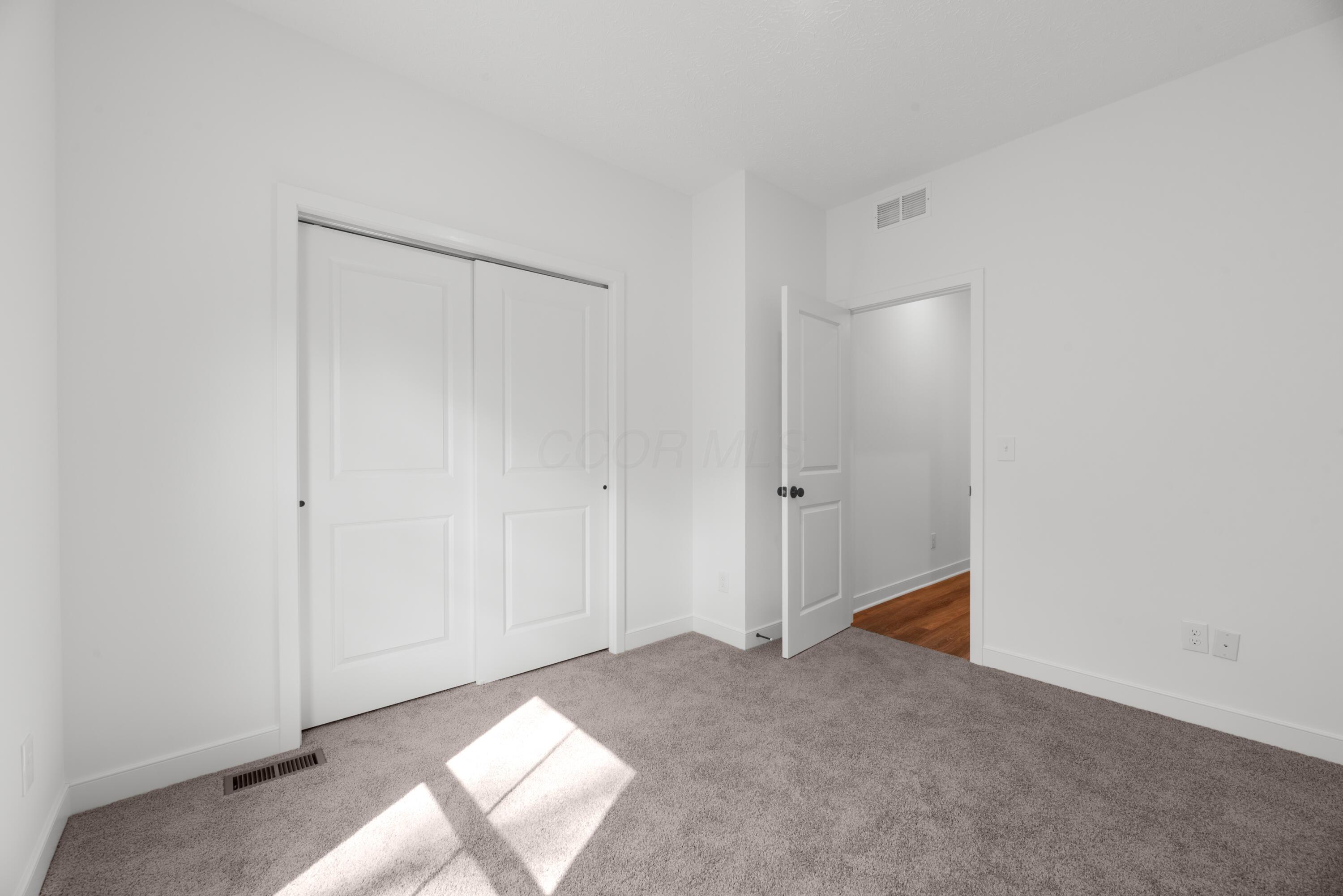 3062 Apple Valley Drive, Howard, Ohio image 31