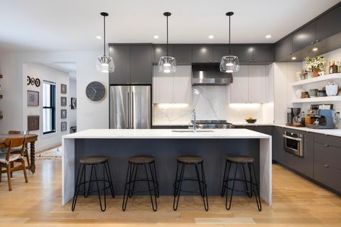 Tiny photo for 442 E Broadway, Granville, OH 43023 (MLS # 226003056)