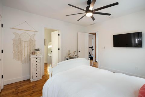 Tiny photo for 442 E Broadway, Granville, OH 43023 (MLS # 226003056)