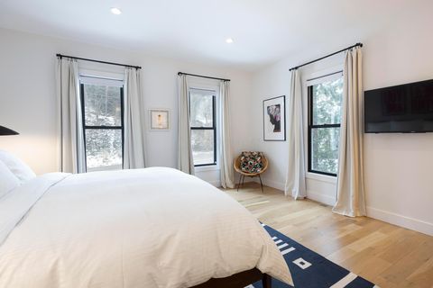 Tiny photo for 442 E Broadway, Granville, OH 43023 (MLS # 226003056)