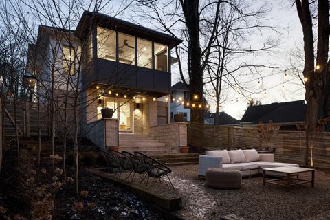 Tiny photo for 442 E Broadway, Granville, OH 43023 (MLS # 226003056)