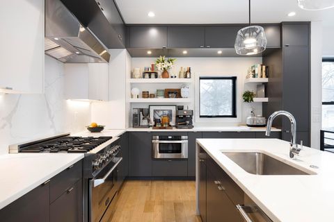 Tiny photo for 442 E Broadway, Granville, OH 43023 (MLS # 226003056)