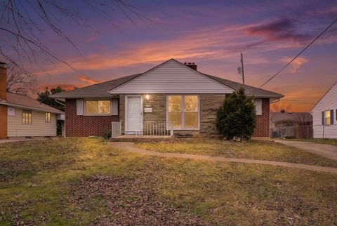 Photo of 2692 Regina Avenue, Columbus, OH 43204 (MLS # 226000999)