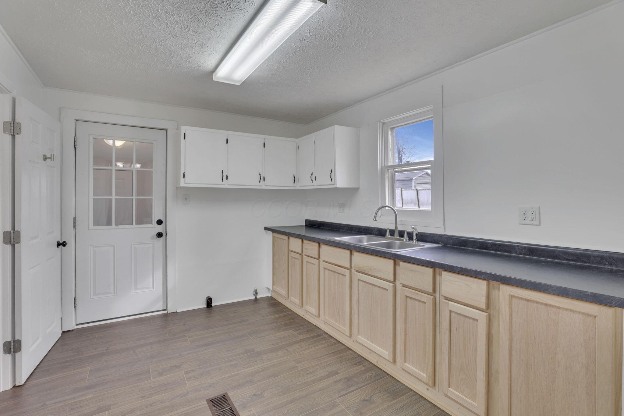 450 S 2nd Street, Newark, Ohio image 11