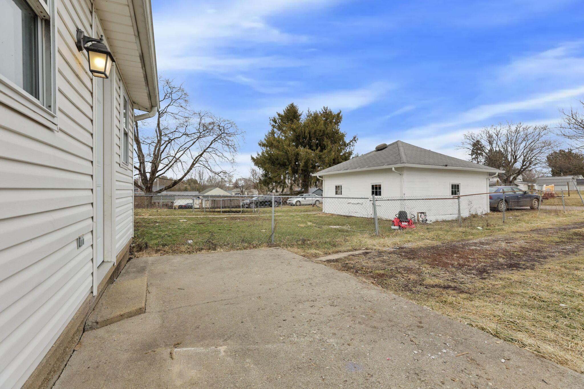 450 S 2nd Street, Newark, Ohio image 30