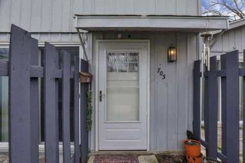 Photo of 703 Cherry Hollow Road B #B, Columbus, OH 43228 (MLS # 226025835)