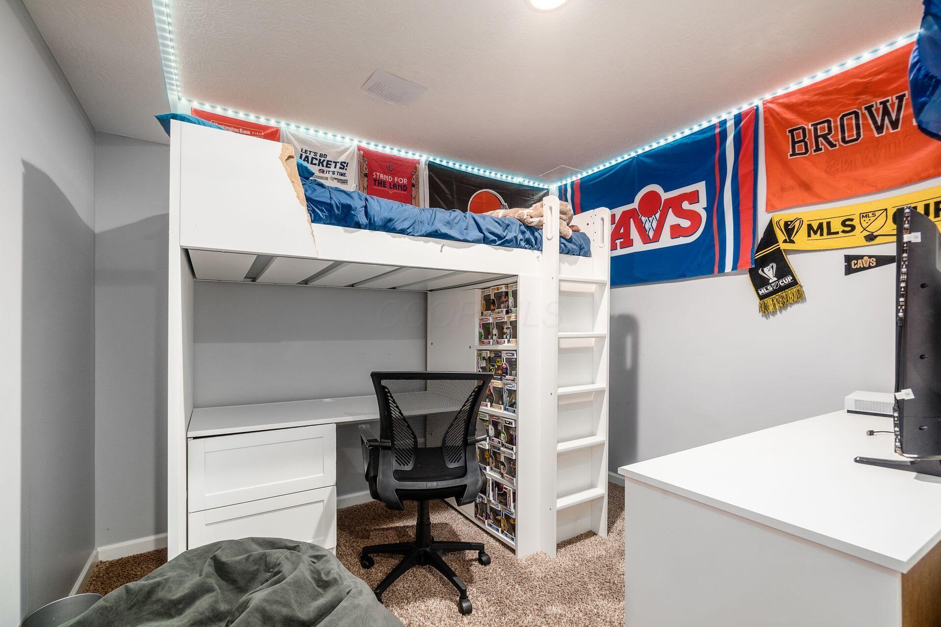 326 Brets Lane, Lewis Center, Ohio image 34