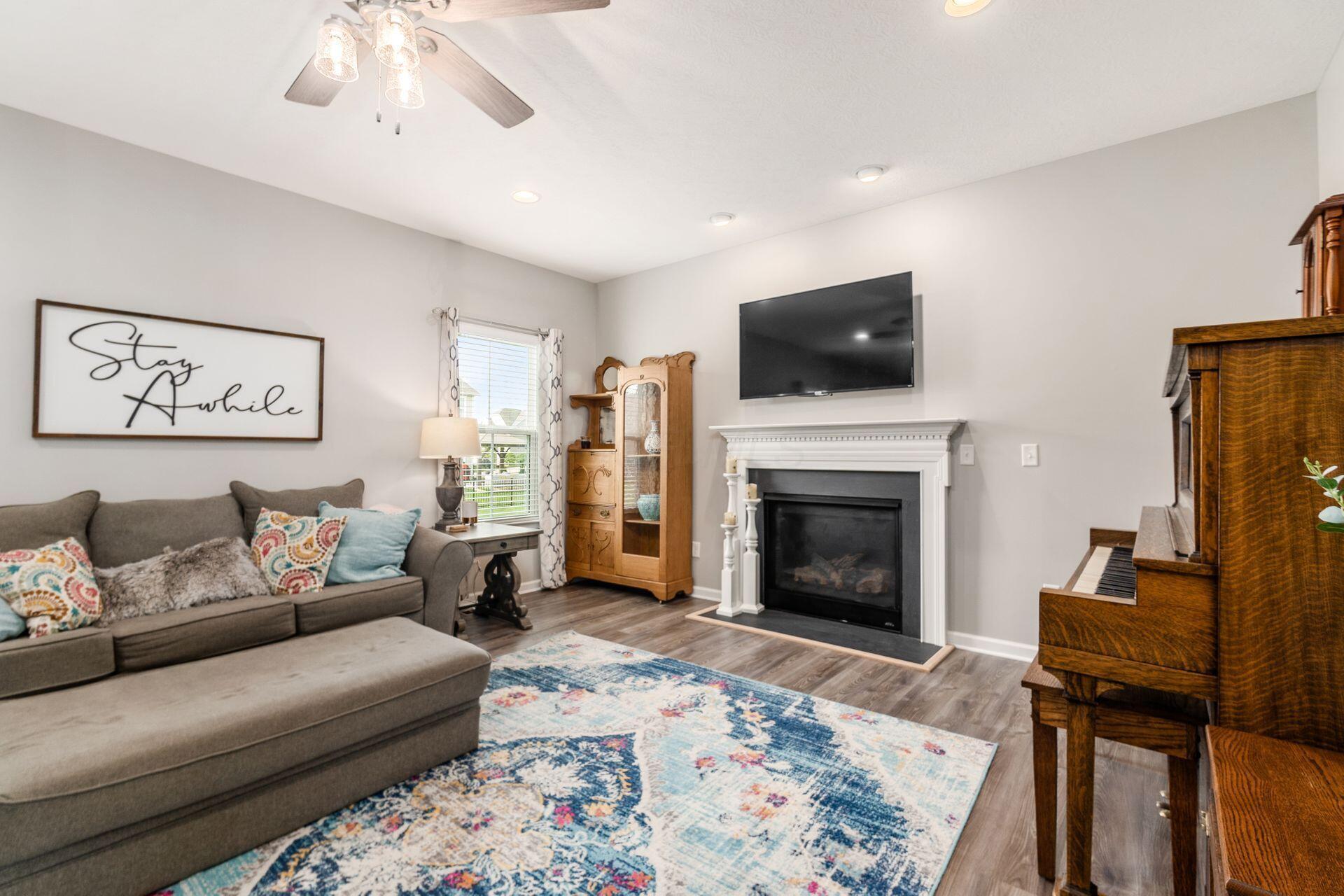 326 Brets Lane, Lewis Center, Ohio image 13