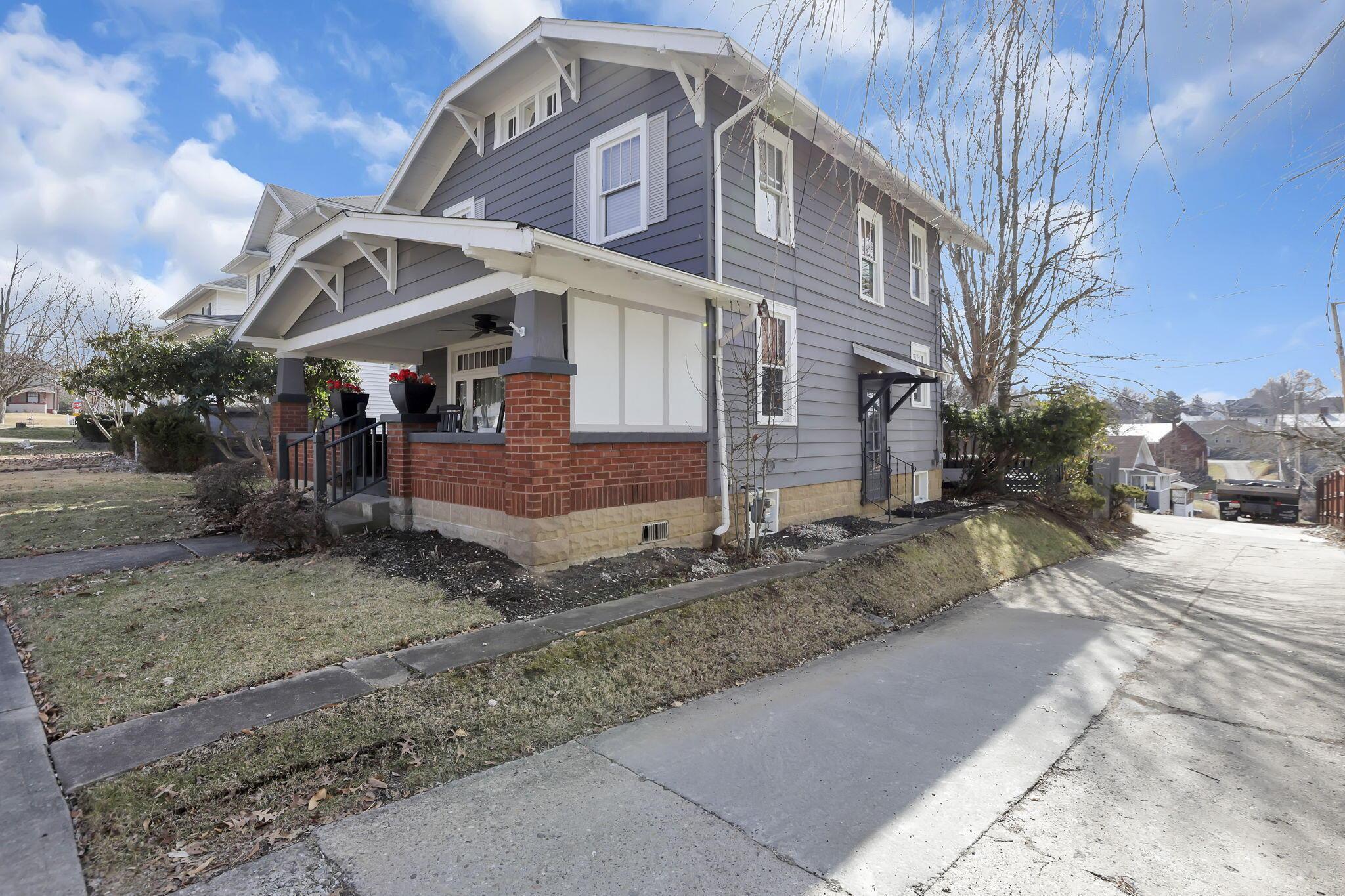 1304 Foster Avenue, Cambridge, Ohio image 3