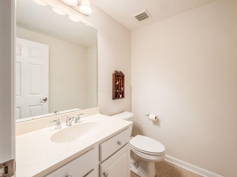 Tiny photo for 210 Tinley Park Circle, Delaware, OH 43015 (MLS # 225042123)