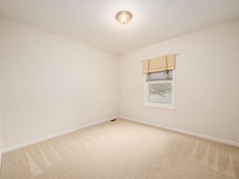 Tiny photo for 210 Tinley Park Circle, Delaware, OH 43015 (MLS # 225042123)