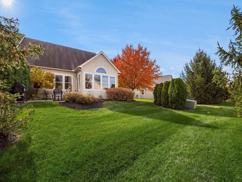 Tiny photo for 210 Tinley Park Circle, Delaware, OH 43015 (MLS # 225042123)