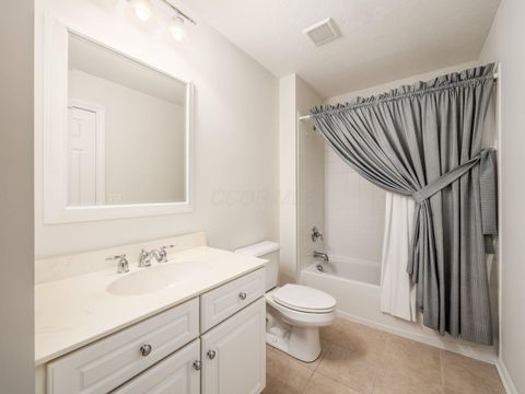 Tiny photo for 210 Tinley Park Circle, Delaware, OH 43015 (MLS # 225042123)