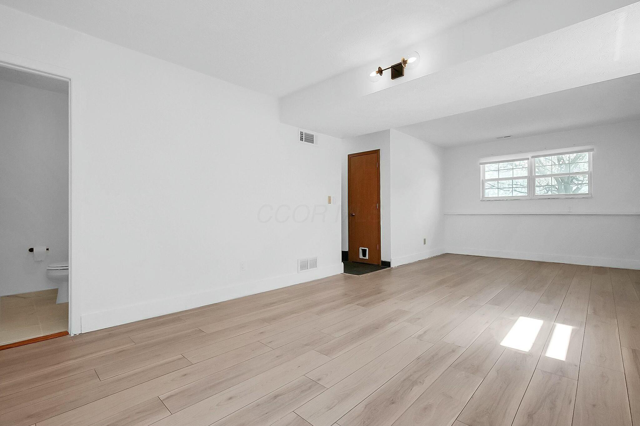 7801 Fairfax Loop Drive, Blacklick, Ohio image 20