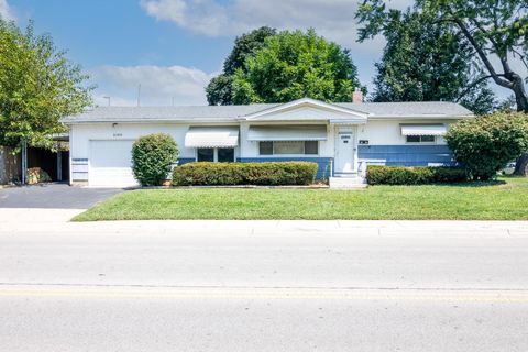 Homes For Sale - 3140 Kingston Avenue<br/> Franklin County, Grove City, OH 43123