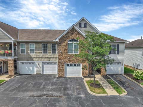 Photo of 6252 Hudson Reserve Way 6252 #6252, Westerville, OH 43081 (MLS # 226027392)