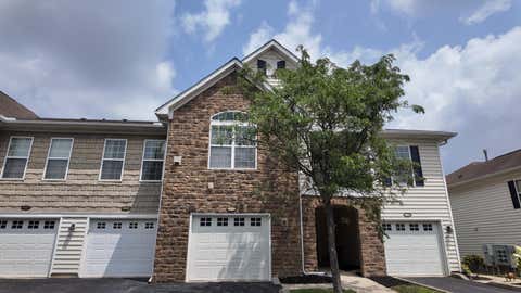 Photo of 6252 Hudson Reserve Way 6252 #6252, Westerville, OH 43081 (MLS # 226027392)