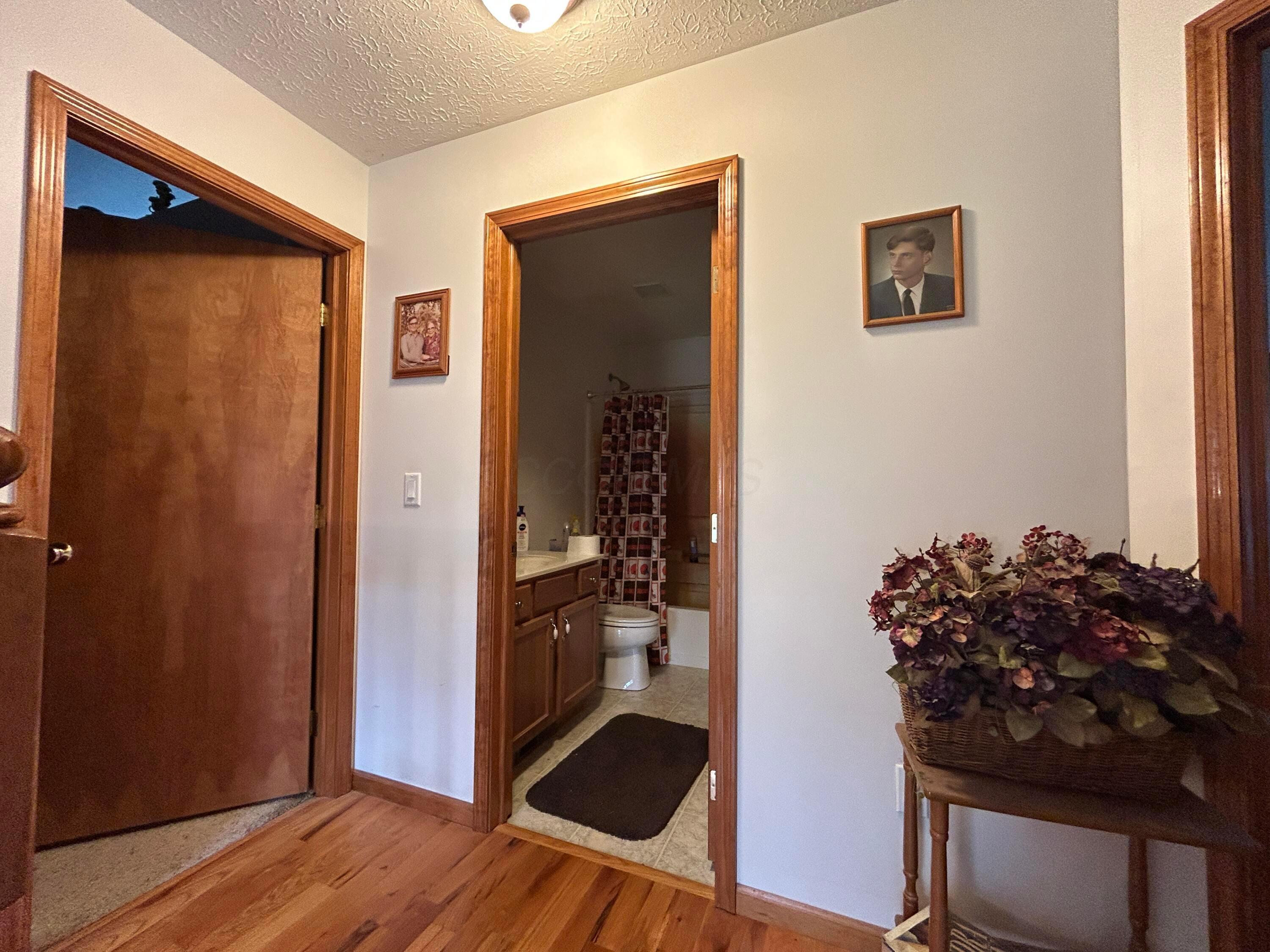 11820 Fallsburg Road, Frazeysburg, Ohio image 11