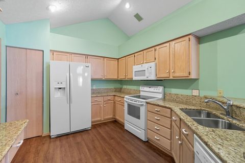 Tiny photo for 66 Abbeycross Lane, Westerville, OH 43082 (MLS # 225037498)