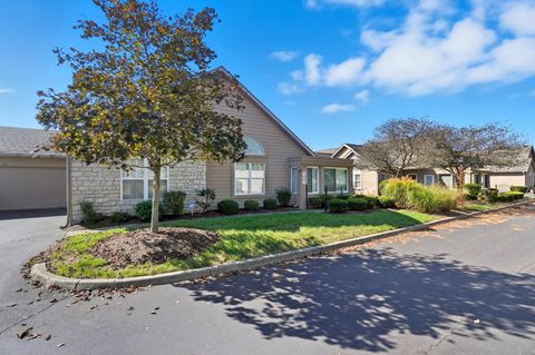 Tiny photo for 66 Abbeycross Lane, Westerville, OH 43082 (MLS # 225037498)