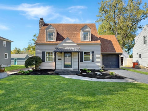 Photo of 1625 Crestview Drive, Springfield, OH 45504 (MLS # 226038657)
