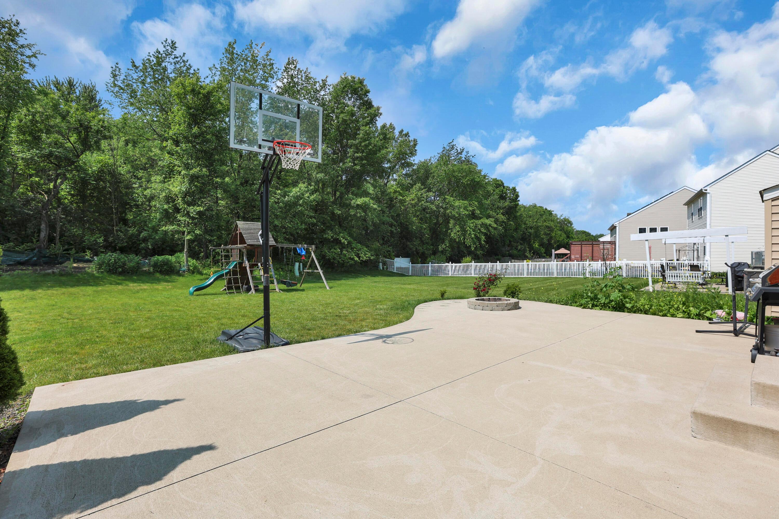8601 Crooked Maple Drive, Blacklick, Ohio image 30