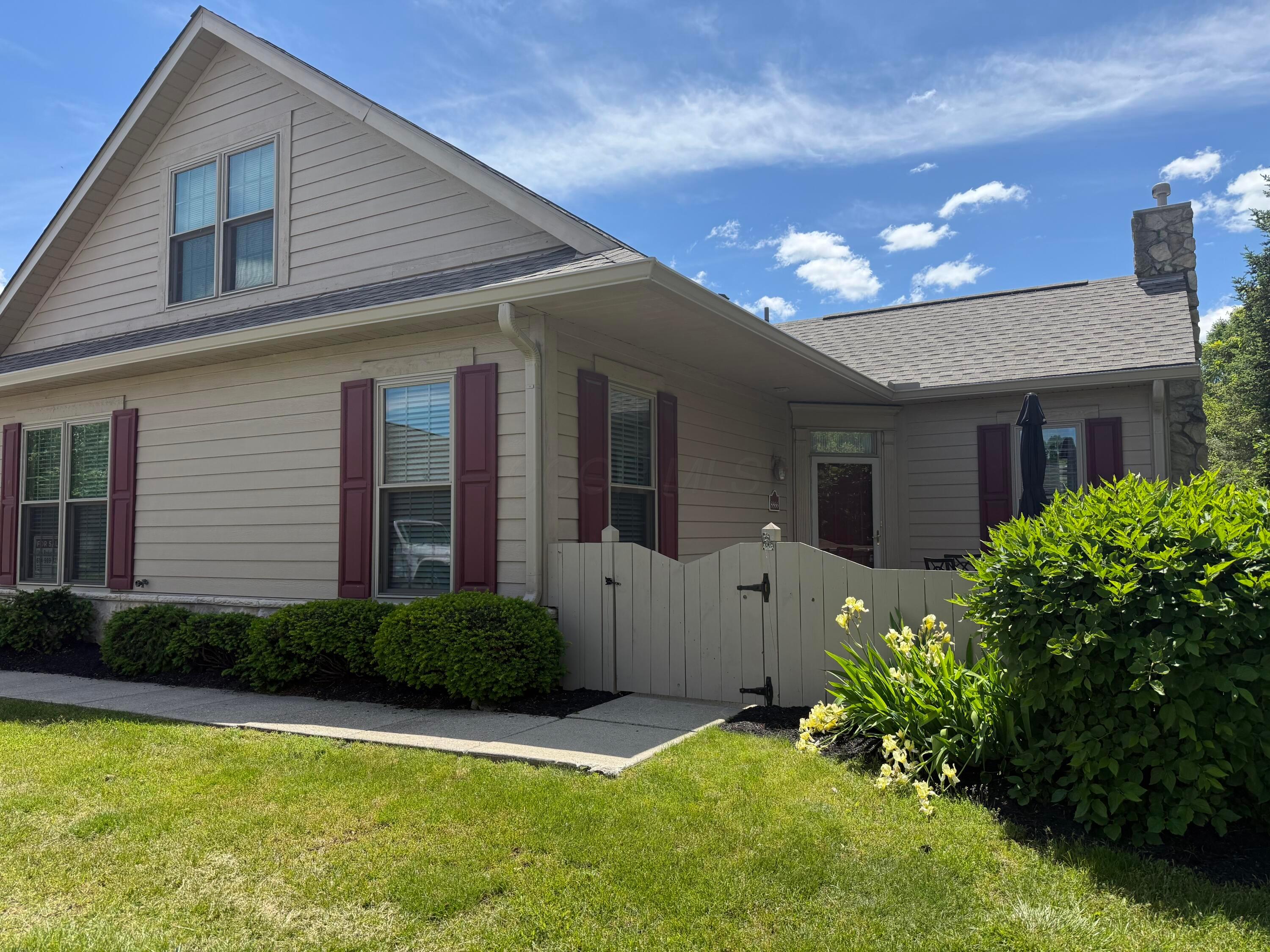 8866 Linksway Drive, Powell, Ohio image 1