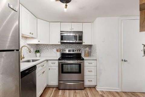 Tiny photo for 743 Worthington Forest Place, Columbus, OH 43229 (MLS # 226023791)