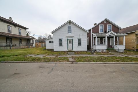 Photo of 317 E Rensselaer Street, Bucyrus, OH 44820 (MLS # 226006039)