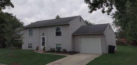 Photo of 650 Spirea Avenue, Columbus, OH 43230 (MLS # 225014692)