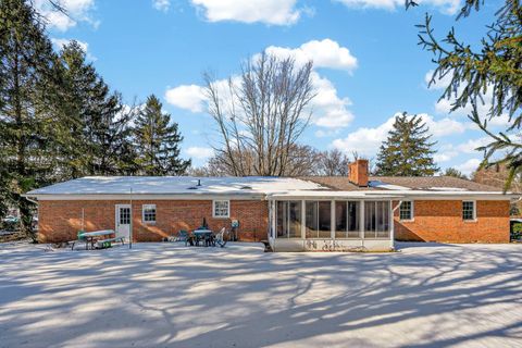 Tiny photo for 710 Hawthorne Drive, Circleville, OH 43113 (MLS # 226004286)