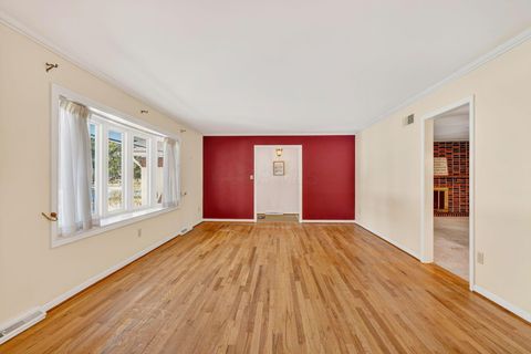 Tiny photo for 710 Hawthorne Drive, Circleville, OH 43113 (MLS # 226004286)